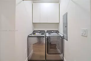 1825 Alamanda Dr, North Miami, FL 33181 - Photo 21