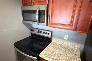 5612 Rock Island Rd, Tamarac, FL 33319 - Photo 5