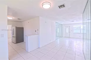 753 SW 2nd St, Dania Beach, FL 33004 - Photo 7