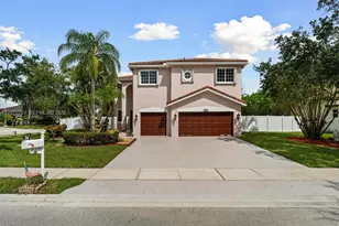 675 SW 159th Ln, Pembroke Pines, FL 33027 - Photo 3