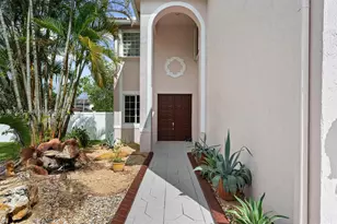 675 SW 159th Ln, Pembroke Pines, FL 33027 - Photo 5