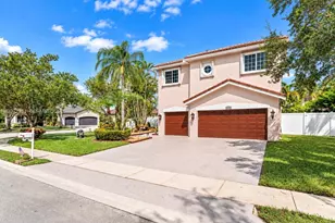 675 SW 159th Ln, Pembroke Pines, FL 33027 - Photo 3