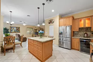 675 SW 159th Ln, Pembroke Pines, FL 33027 - Photo 21