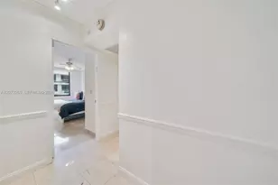 9801 Collins Ave, Bal Harbour, FL 33154 - Photo 27