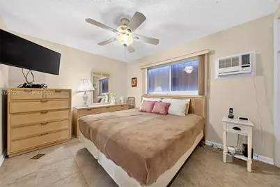 1001 Atlantic Shores Blvd #110, Hallandale Beach, FL 33009 - Photo 15