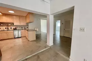 10642 SW 77th Ave, Pinecrest, FL 33156 - Photo 11