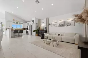 226 SW 180th Ave, Pembroke Pines, FL 33029 - Photo 5