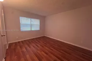 10381 NW 8th St, Pembroke Pines, FL 33026 - Photo 15