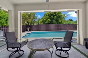 16711 SW 140th Ave, Miami, FL 33177 - Photo 19