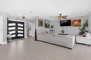16711 SW 140th Ave, Miami, FL 33177 - Photo 11