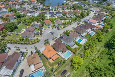 16711 SW 140th Ave, Miami, FL 33177 - Photo 53
