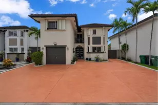 16711 SW 140th Ave, Miami, FL 33177 - Photo 1