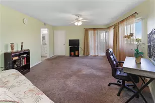 850 SW 138th Ave, Pembroke Pines, FL 33027 - Photo 11
