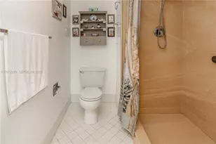 850 SW 138th Ave, Pembroke Pines, FL 33027 - Photo 17