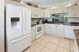 850 SW 138th Ave, Pembroke Pines, FL 33027 - Photo 21