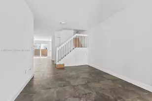 7809 NW 114th Path, Doral, FL 33178 - Photo 5