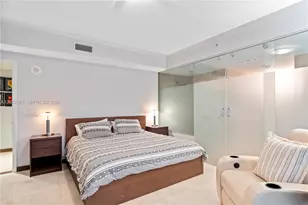 3737 Collins Ave, Miami Beach, FL 33140 - Photo 13