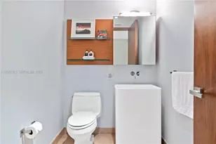 3737 Collins Ave, Miami Beach, FL 33140 - Photo 25
