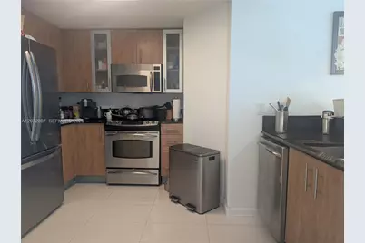 7900 Harbor Island Dr #505, North Bay Village, FL 33141 - Photo 11