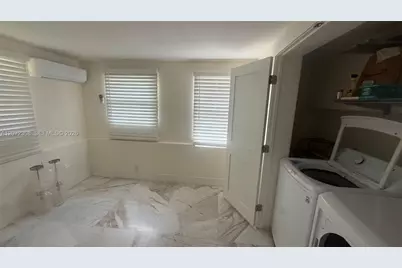 52 NE 51st St, Miami, FL 33137 - Photo 11