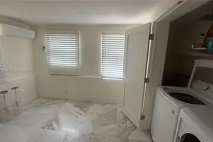 52 NE 51st St, Miami, FL 33137 - Photo 11