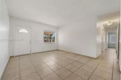 10240 SW 35th St, Miami, FL 33165 - Photo 7