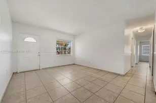 10240 SW 35th St, Miami, FL 33165 - Photo 7