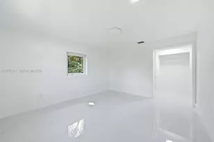 399 NW 98th St, Miami, FL 33150 - Photo 15