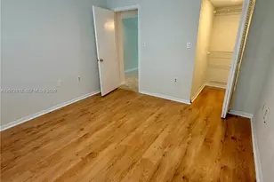 [Address not provided], West Palm Beach, FL 33409 - Photo 17