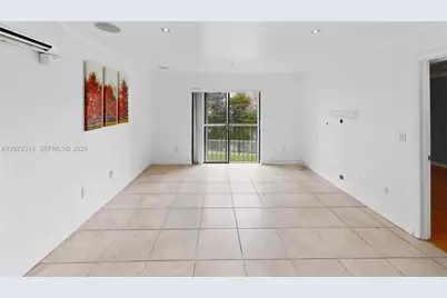 7670 SW 152nd Ave #206, Miami, FL 33193 - Photo 5