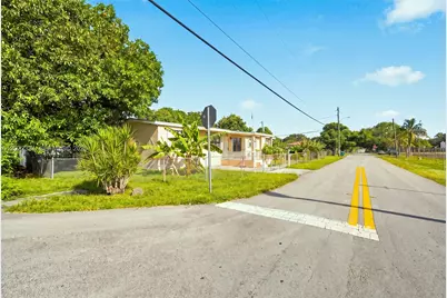 9300 NW 32nd Ct #9300, Miami, FL 33147 - Photo 3