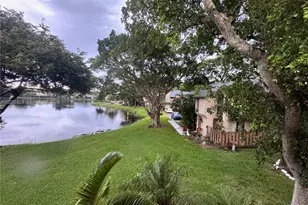 32 Wimbledon Lake Dr, Plantation, FL 33324 - Photo 19