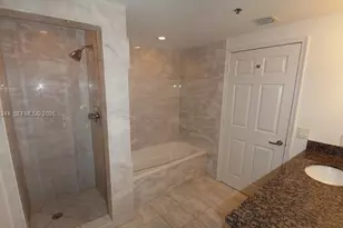 6362 Collins Ave, Miami Beach, FL 33141 - Photo 9
