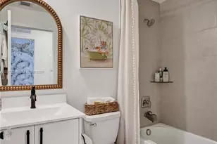 8166 NW 42nd St, Doral, FL 33166 - Photo 45