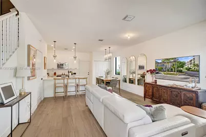 8166 NW 42nd St, Doral, FL 33166 - Photo 1