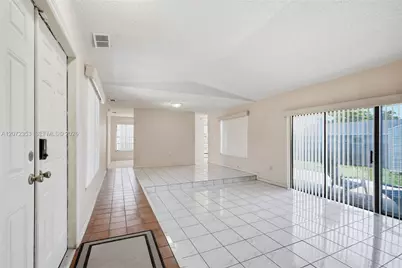 16604 SW 104th Ct, Miami, FL 33157 - Photo 7