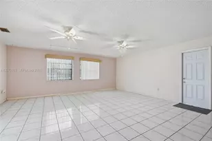 16604 SW 104th Ct, Miami, FL 33157 - Photo 17