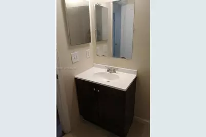 1600 SW 44th Ave, Fort Lauderdale, FL 33317 - Photo 7