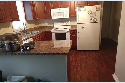 1600 SW 44th Ave, Fort Lauderdale, FL 33317 - Photo 5