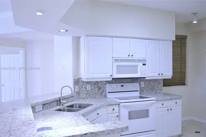 3225 NE 184th St #10103, Aventura, FL 33160 - Photo 9