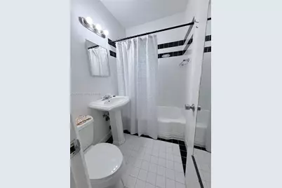 900 Jefferson Ave #16, Miami Beach, FL 33139 - Photo 9