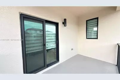 8388 NW 49th St, Doral, FL 33166 - Photo 19