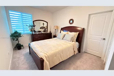 8388 NW 49th St, Doral, FL 33166 - Photo 21