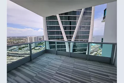 900 Biscayne Blvd #4210, Miami, FL 33132 - Photo 25