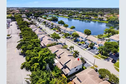 10348 NW 3rd St, Pembroke Pines, FL 33026 - Photo 49