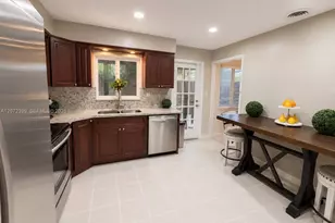1812 N 45th Ave, Hollywood, FL 33021 - Photo 5