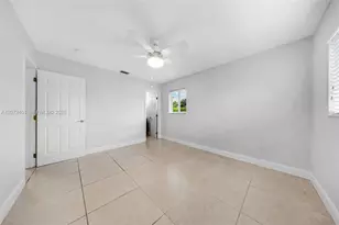 8801 SW 17th St, Miami, FL 33165 - Photo 23