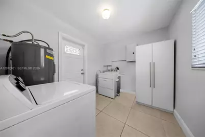 8801 SW 17th St, Miami, FL 33165 - Photo 17