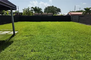 220 SW 80th Ave, Miami, FL 33144 - Photo 13