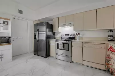 11855 SW 99th St, Miami, FL 33186 - Photo 11